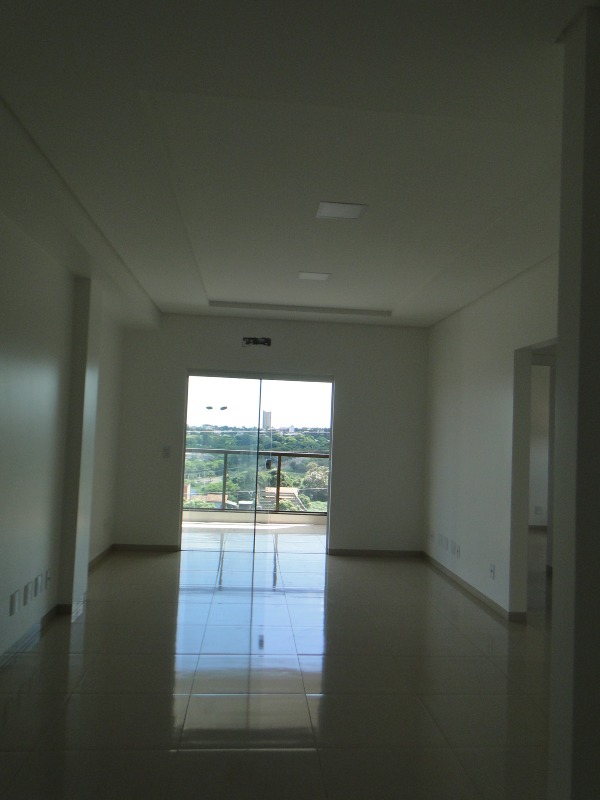 Apartamento para aluguel no Lago: 