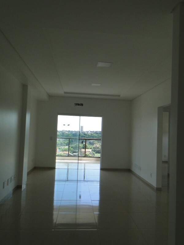 Apartamento para aluguel no Lago: 