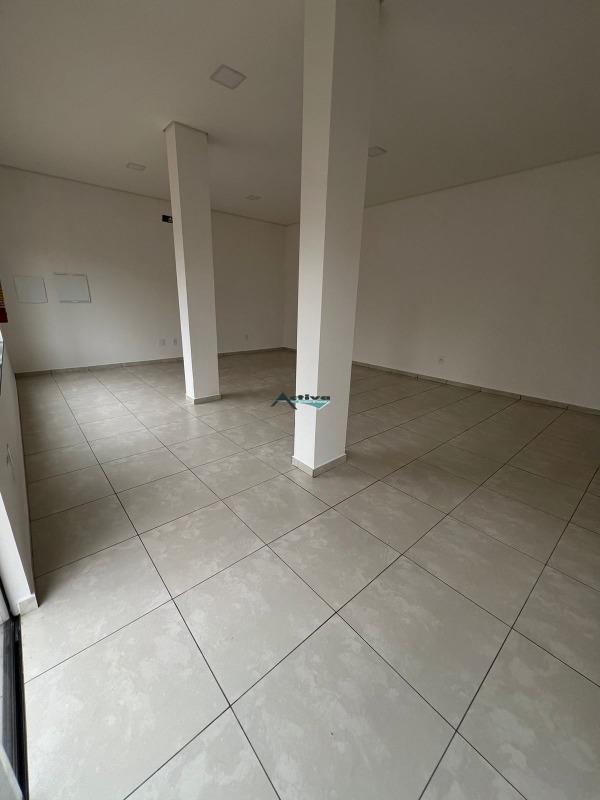 Sala para aluguel no Centro: 