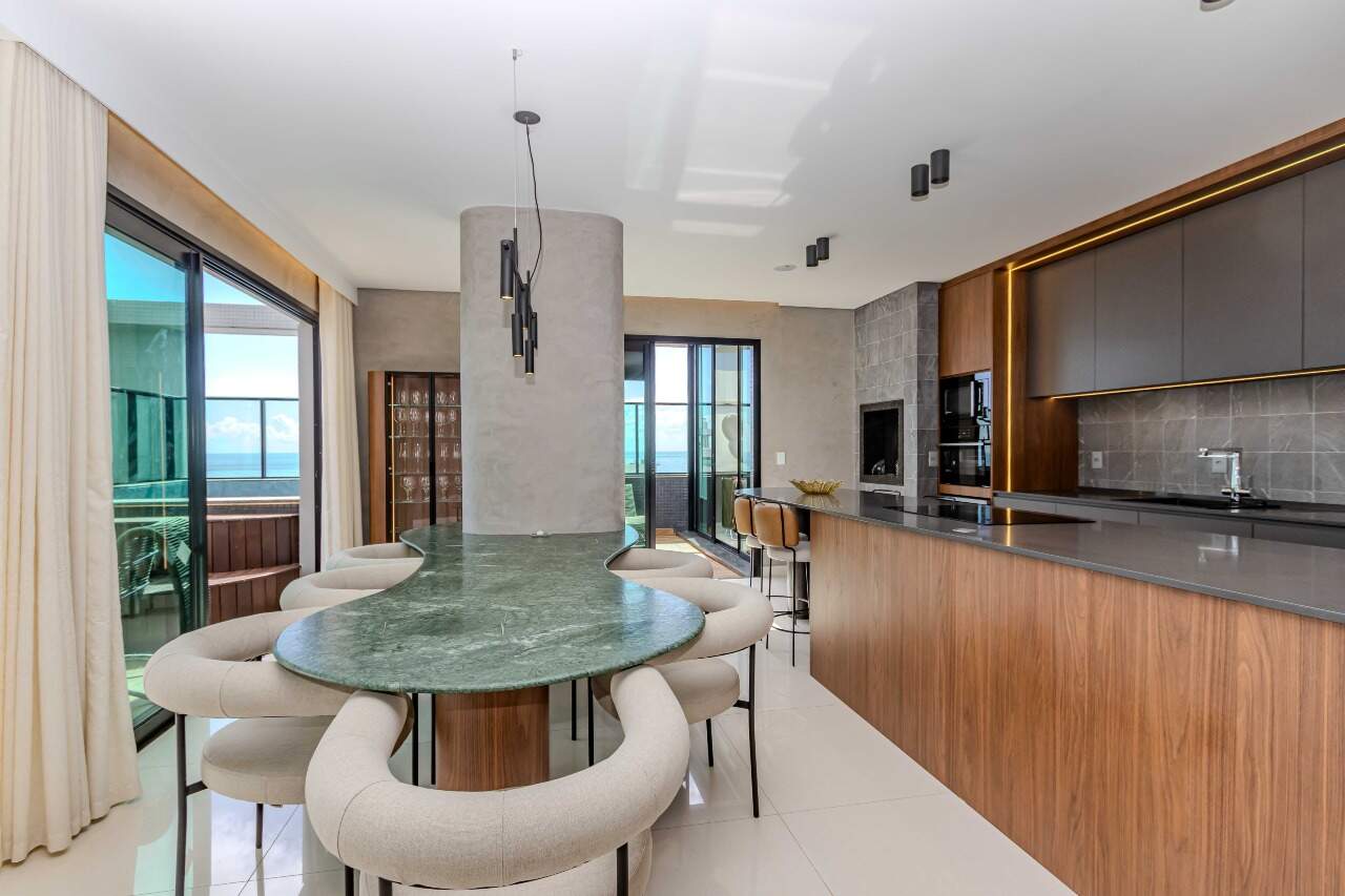 Cobertura Duplex Mobiliada na Praia Brava em Itajaí/Sc