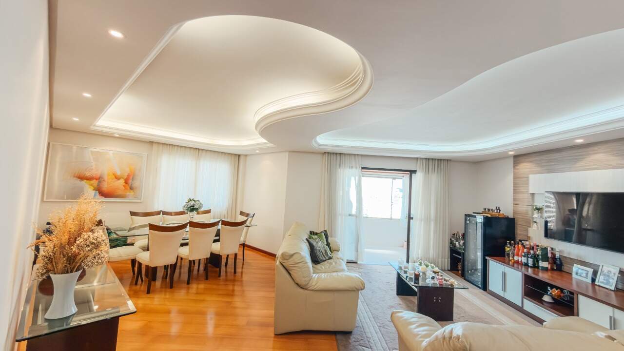 Apartamento com 3 Quartos no Centro de Itajaí