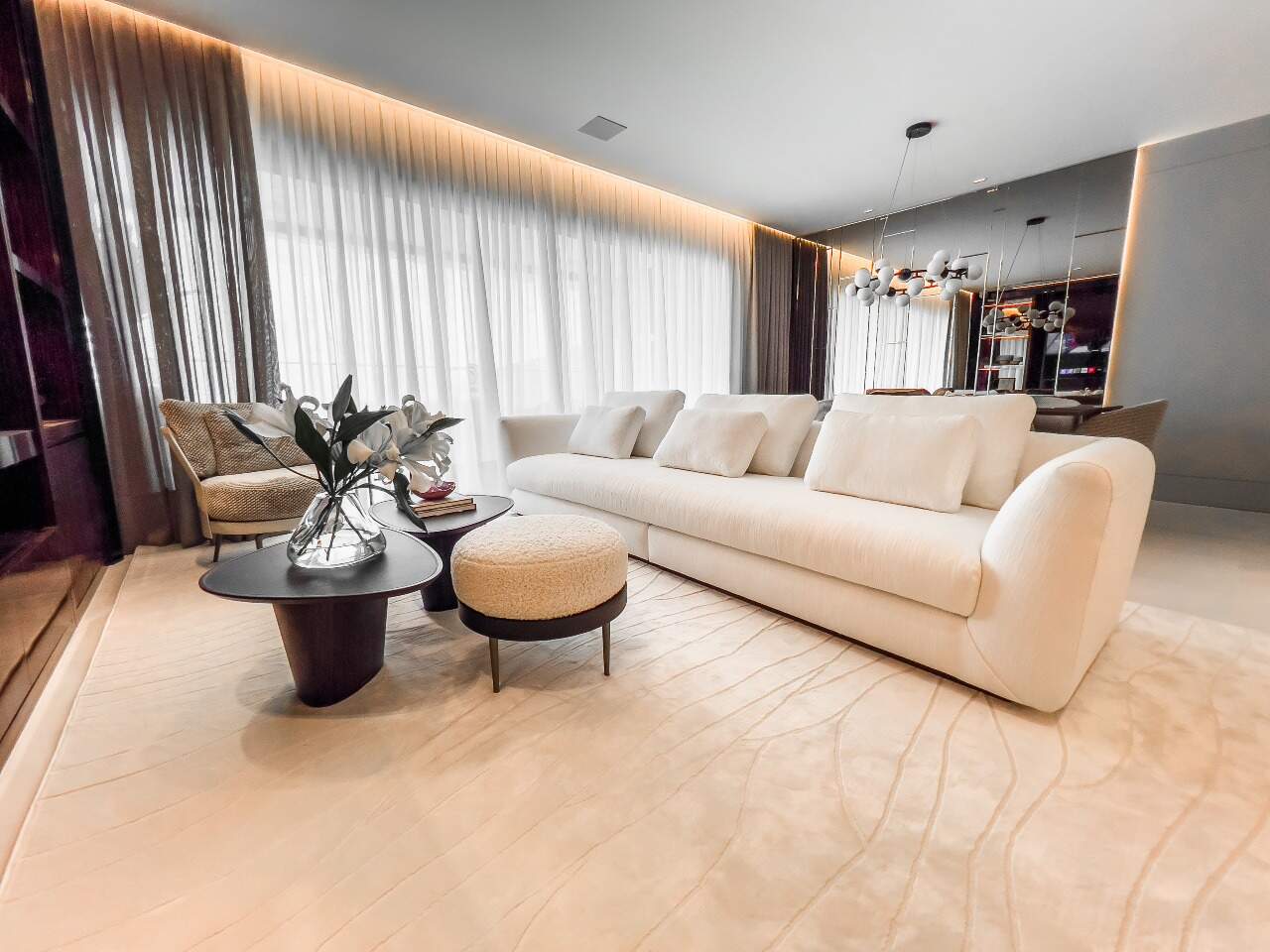 Apartamento Decorado com 3 Suítes no Lotisa Skyline
