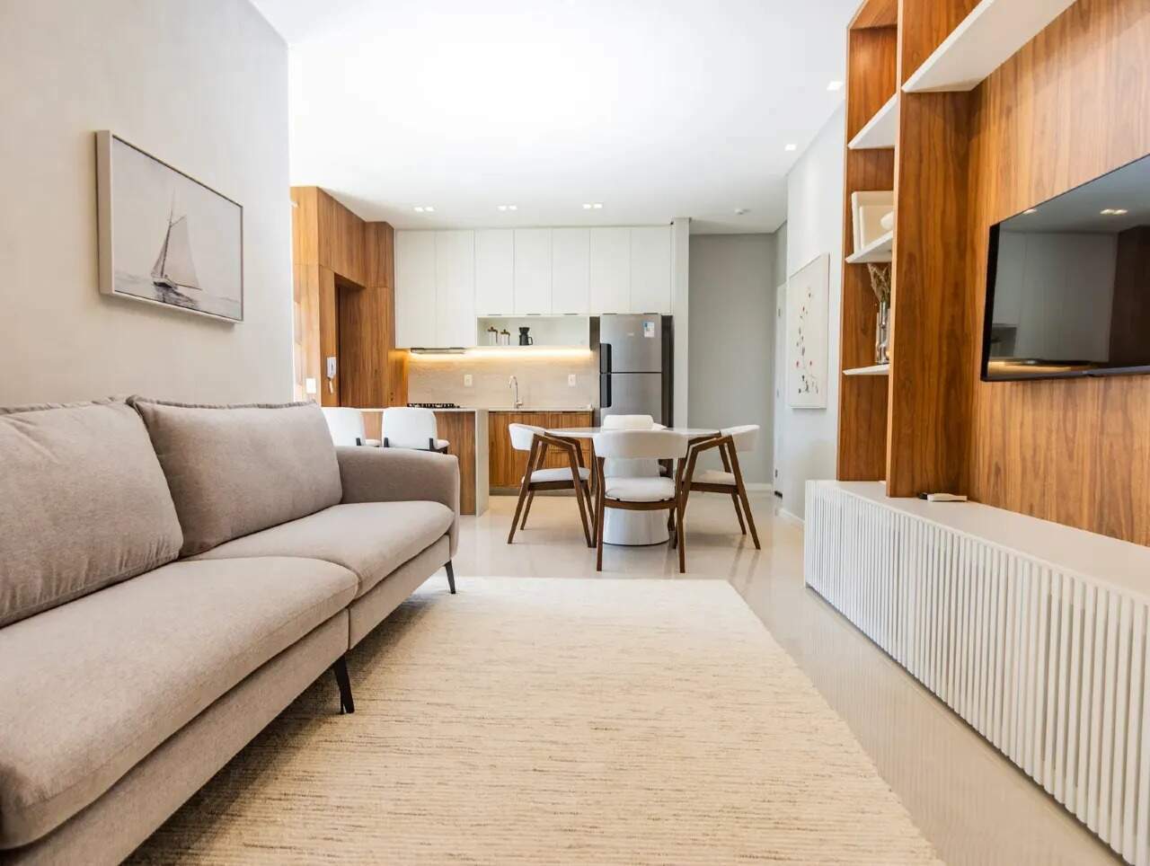 Apartamento com 2 Suítes Mobiliado na Fazenda em Itajaí