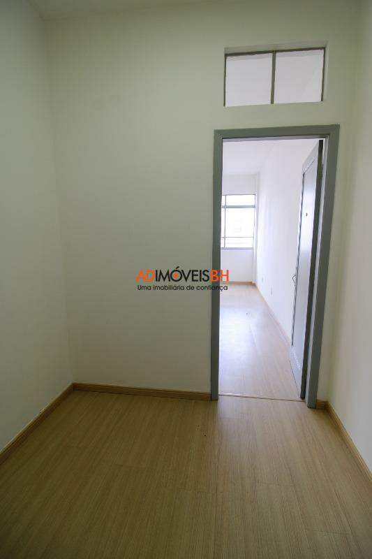 Sala para aluguel no Centro: 