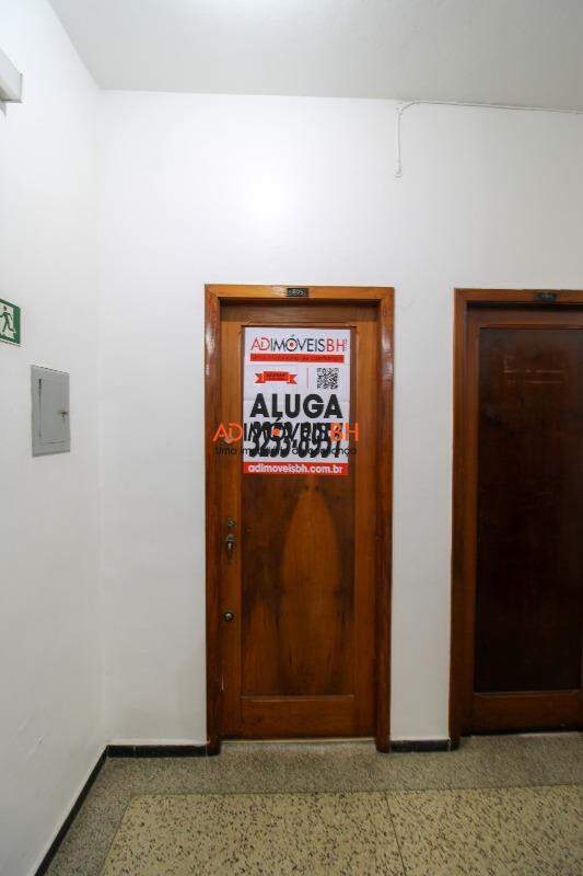 Sala para aluguel no Centro: 