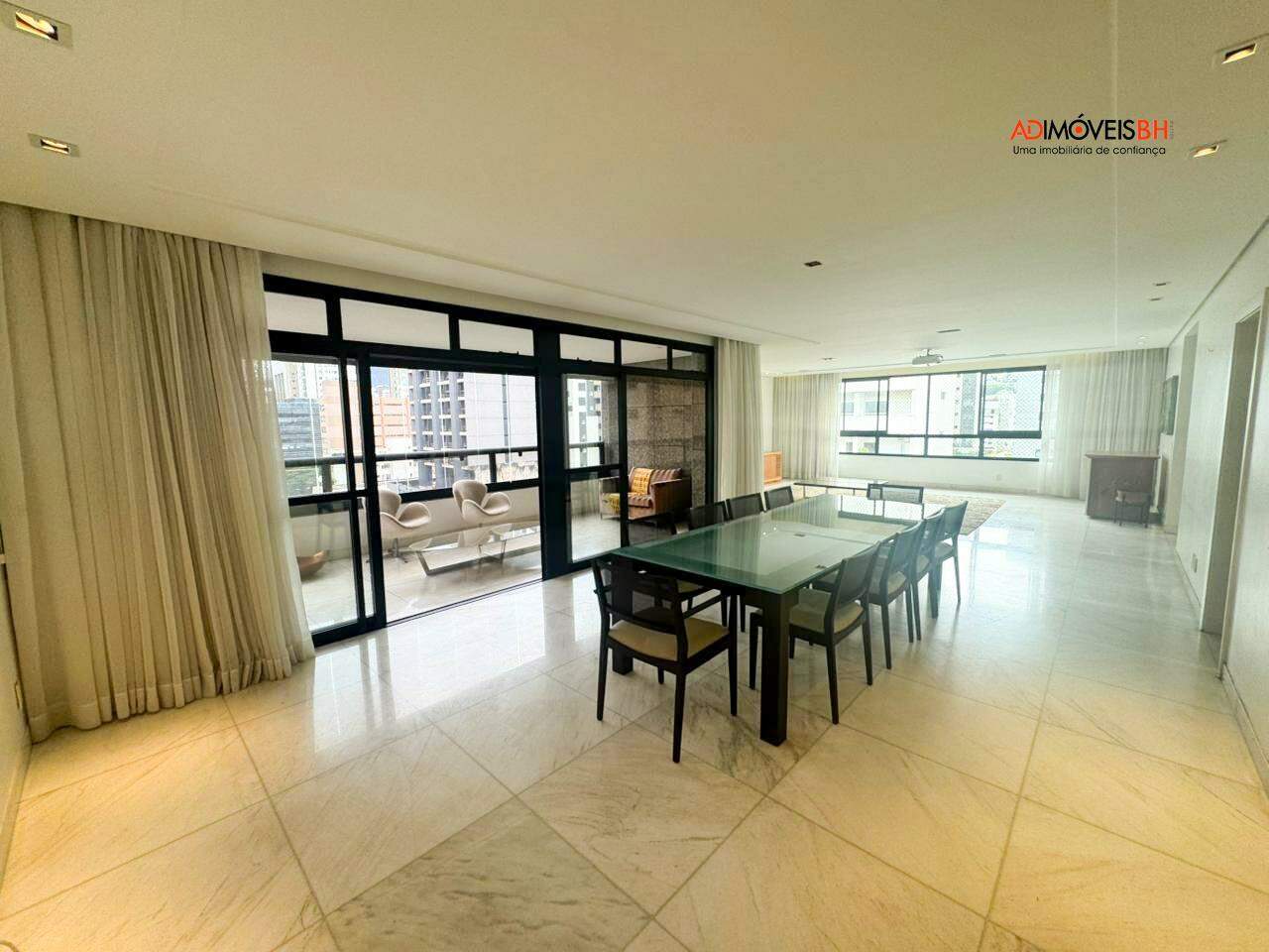 Apartamento à venda no Lourdes: 