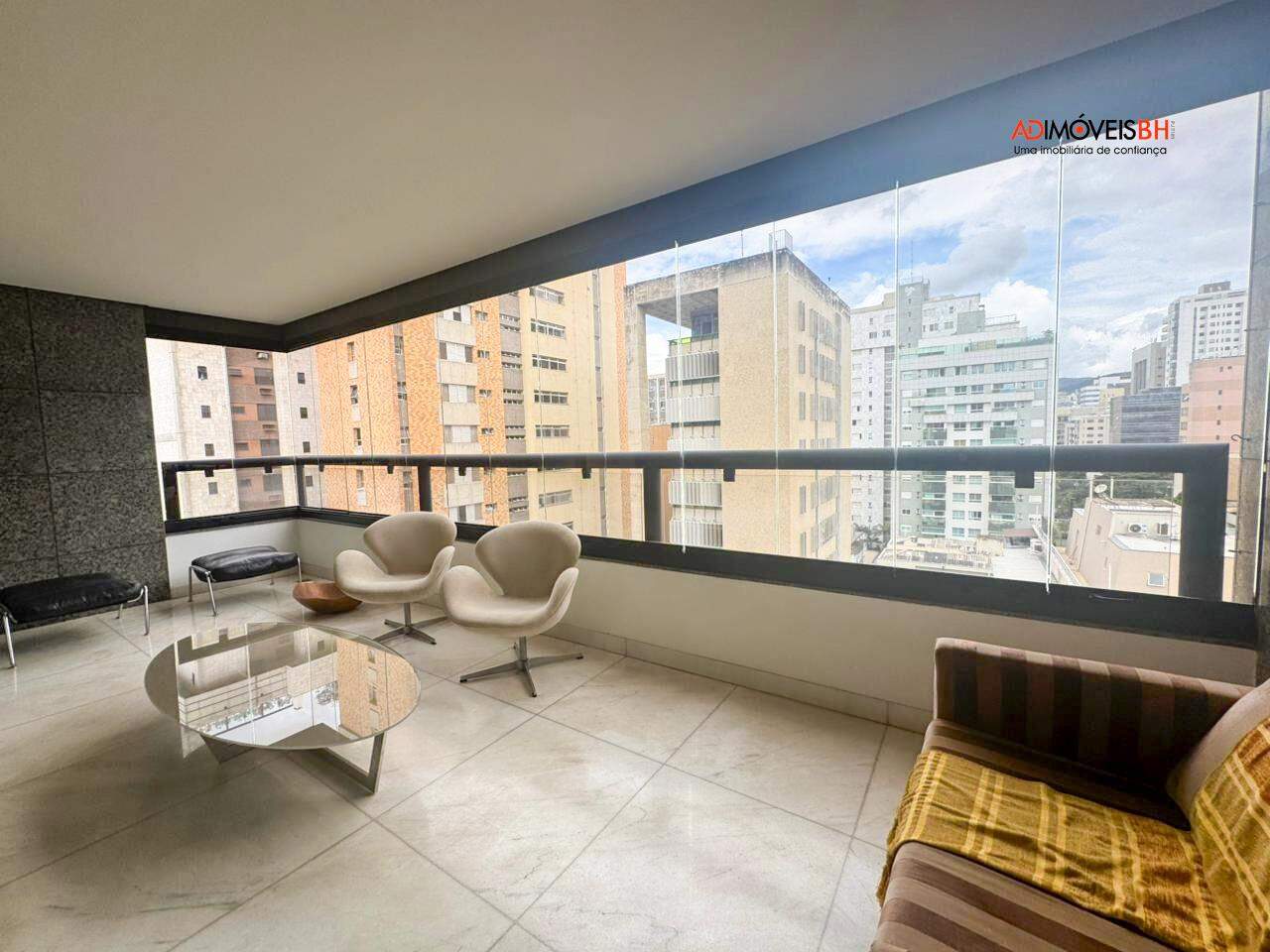 Apartamento à venda no Lourdes: 
