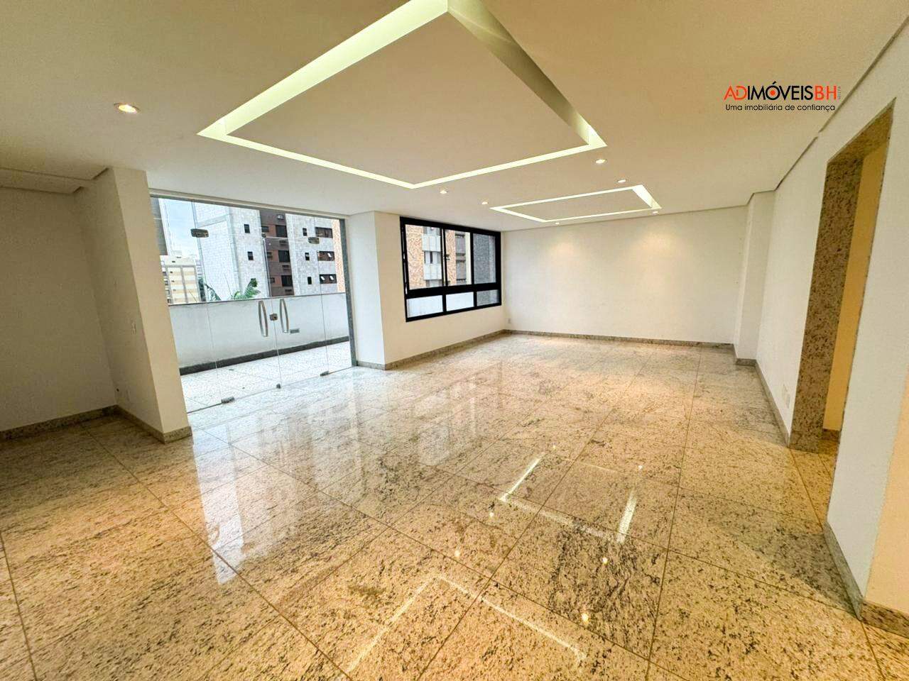 Apartamento à venda no Lourdes: 