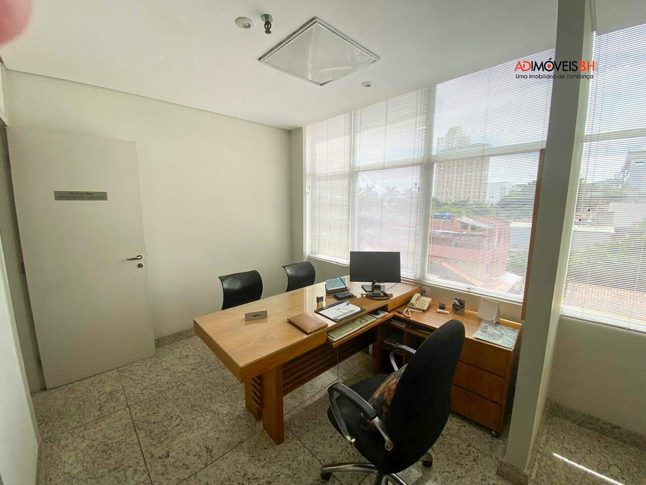 Sala à venda no Santa Efigênia: 