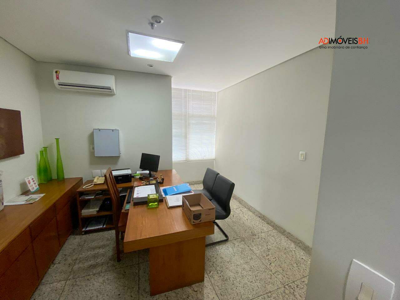 Sala à venda no Santa Efigênia: 