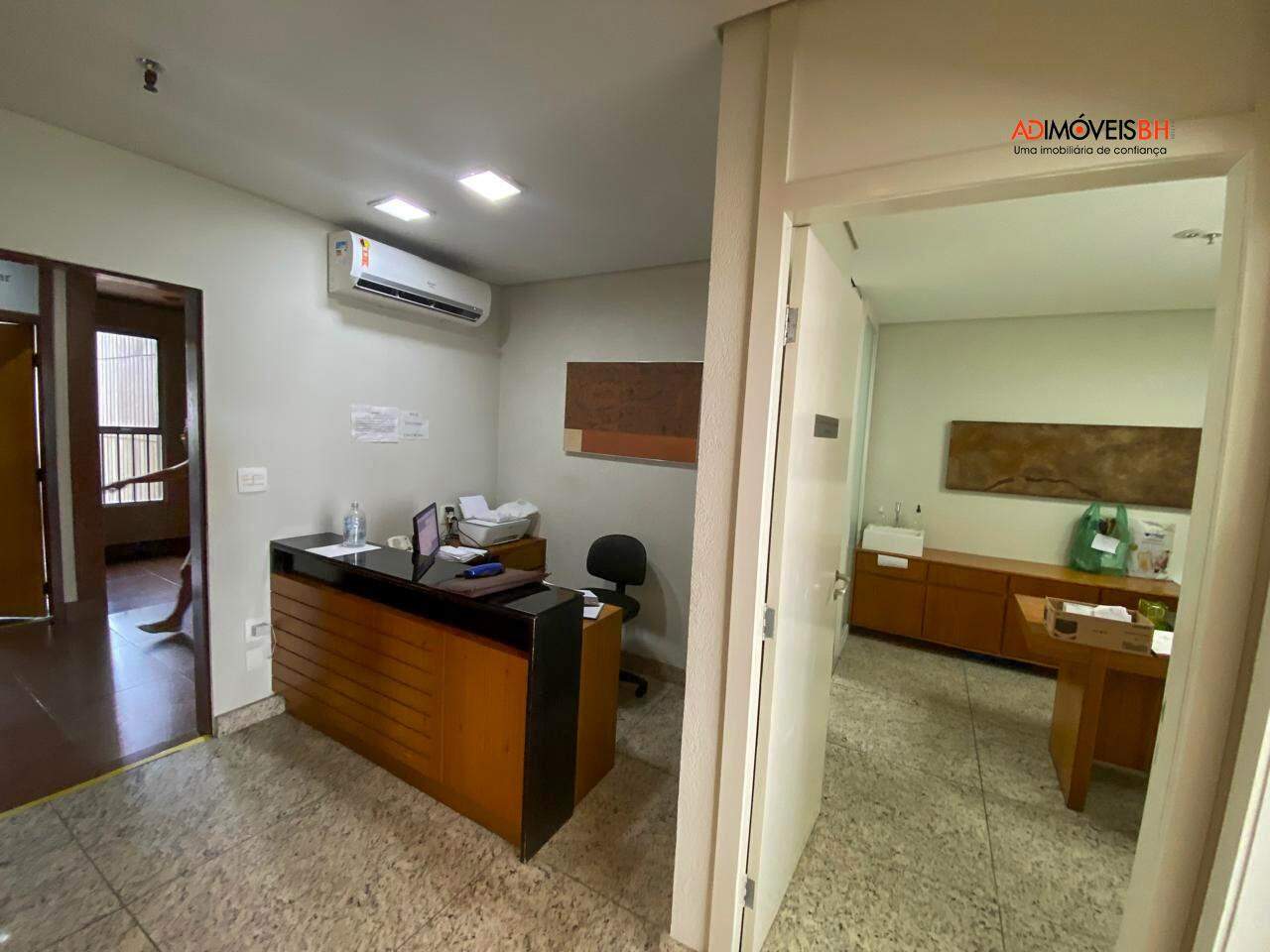 Sala à venda no Santa Efigênia: 