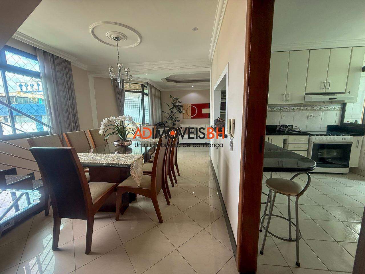 Apartamento à venda no Camargos: 