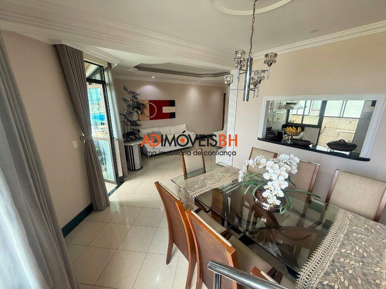 Apartamento à venda no Camargos: 