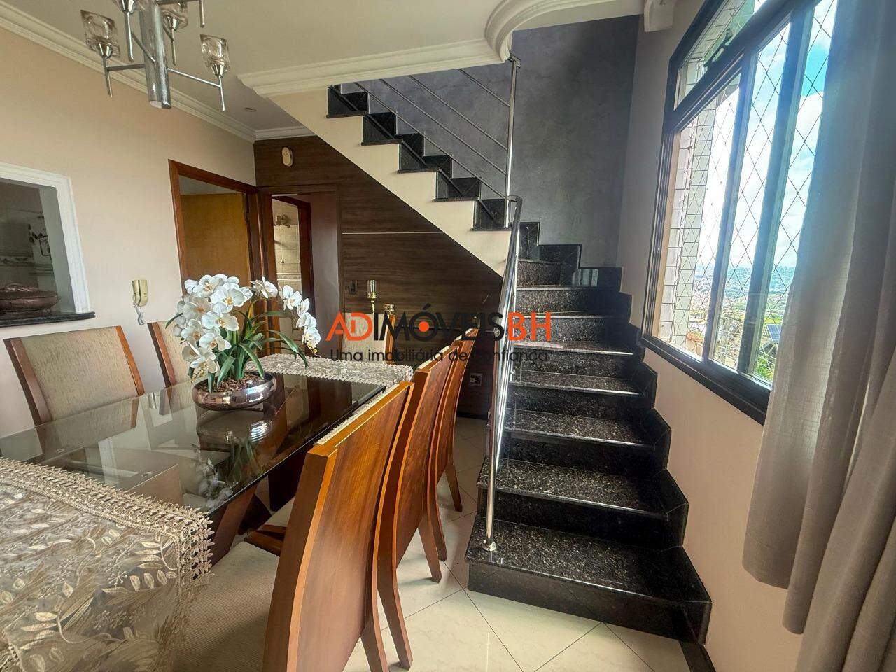 Apartamento à venda no Camargos: 