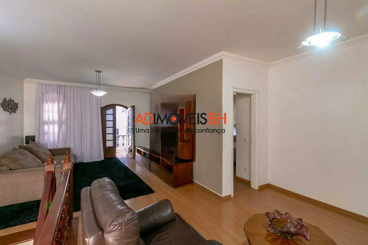 Casa Residencial à venda no Serra: 