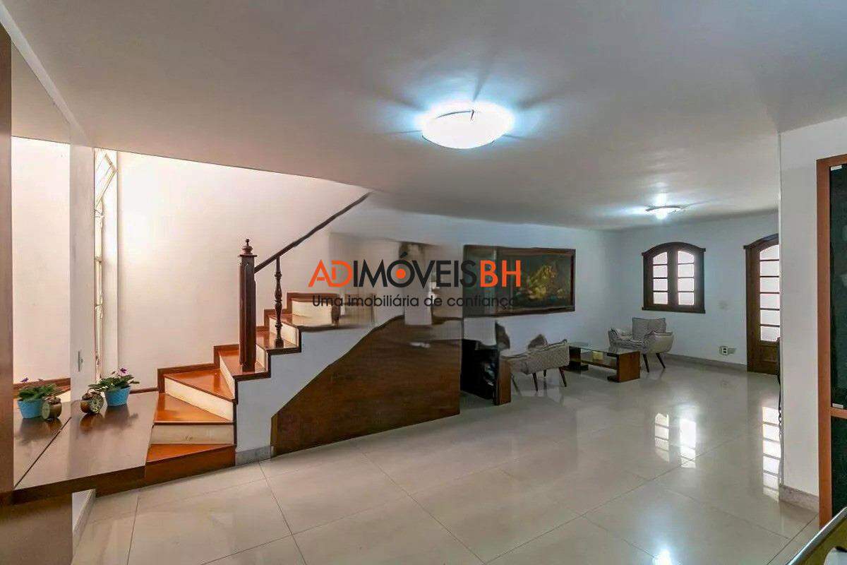 Casa Residencial à venda no Serra: 
