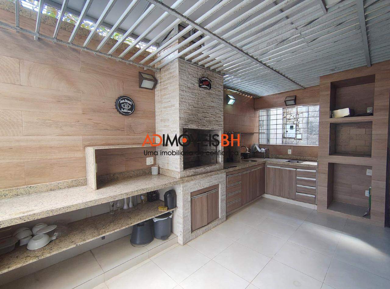 Casa Residencial à venda no Serra: 