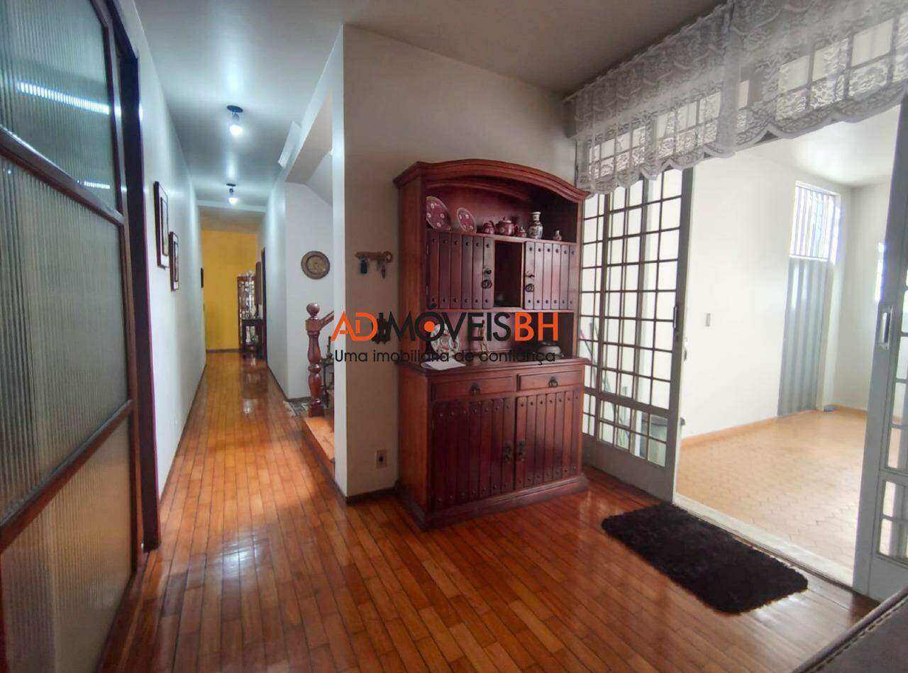 Casa Residencial à venda no Serra: 