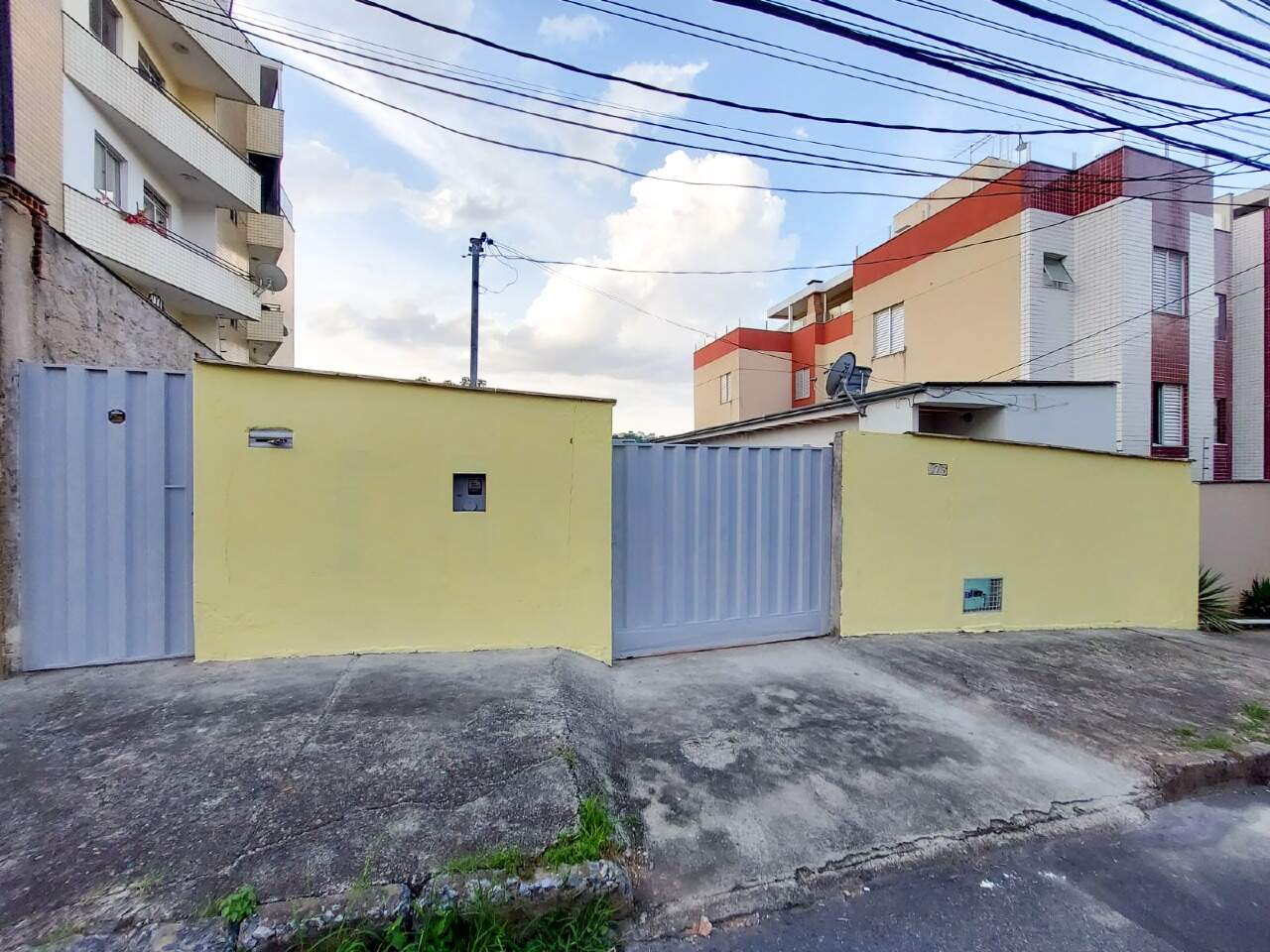 Lote à venda no Caiçaras: 