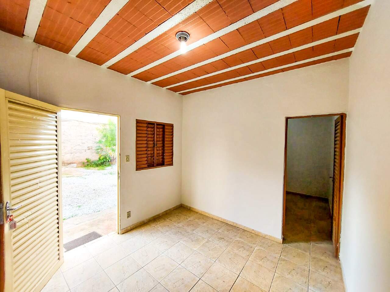 Lote à venda no Caiçaras: 