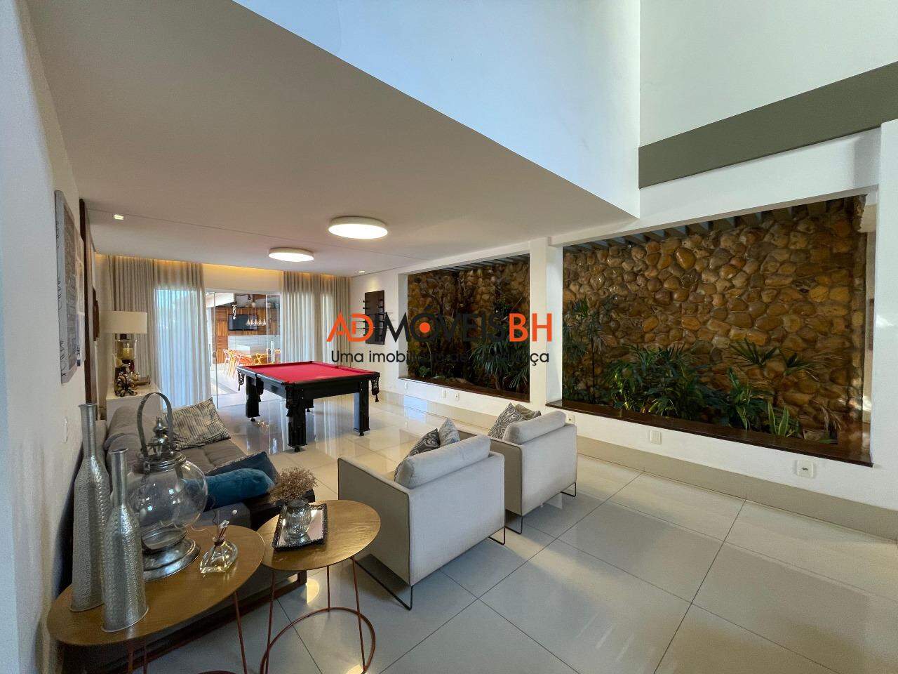 Casa Residencial à venda no Fernão Dias: 