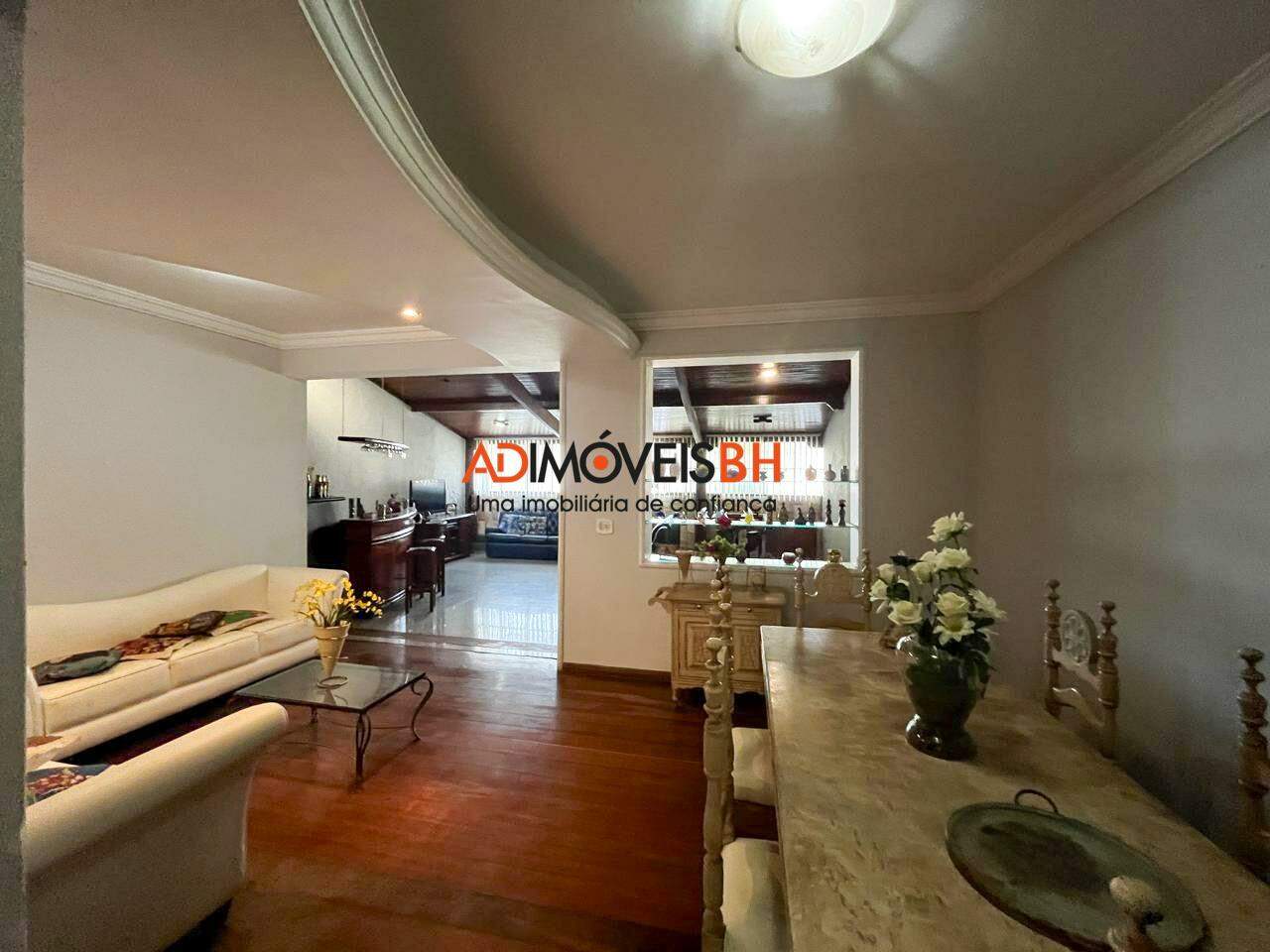 Casa Residencial à venda no Caiçaras: 