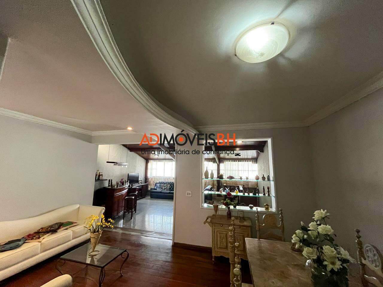 Casa Residencial à venda no Caiçaras: 