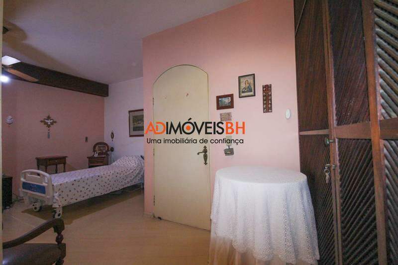 Casa à venda no Belvedere: 