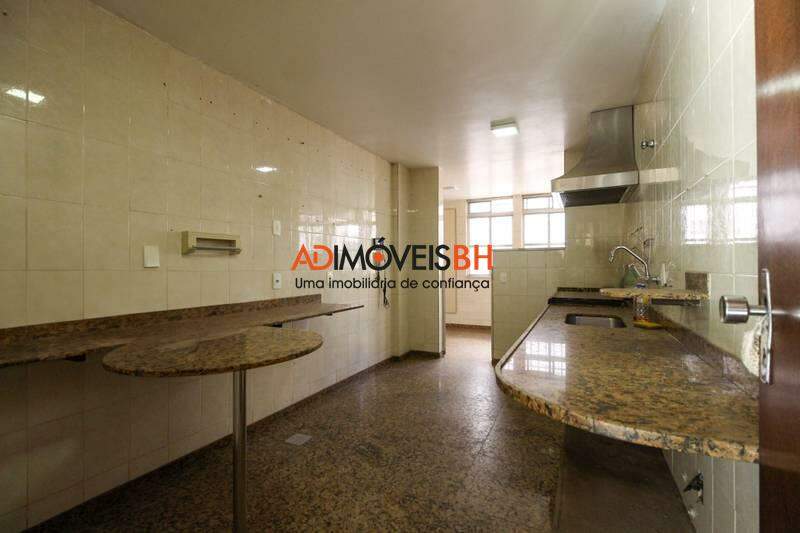 Apartamento à venda no Funcionários: 