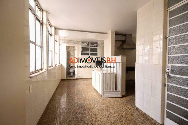 Apartamento à venda no Funcionários: 