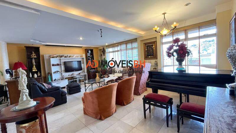 Apartamento à venda no Funcionários: 