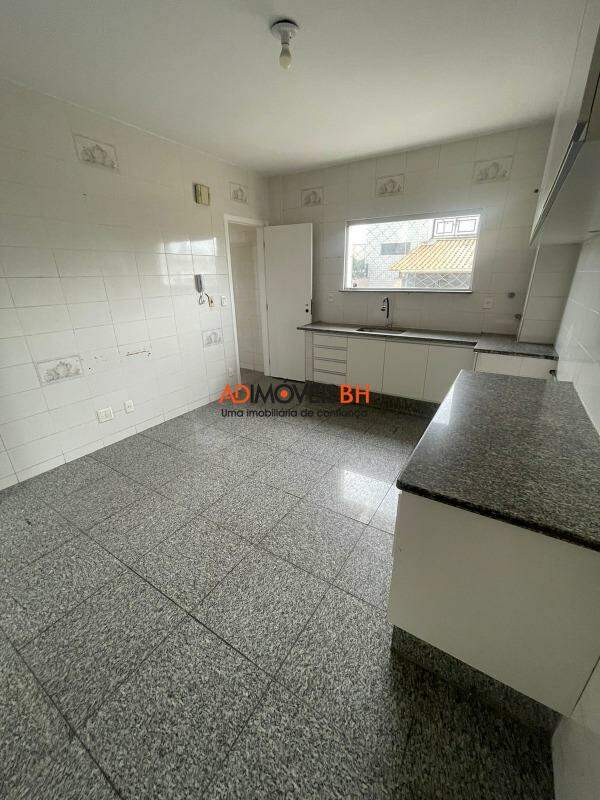 Apartamento à venda no Sagrada Família: 