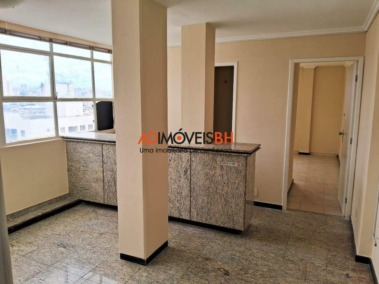 Sala para aluguel no Centro: 