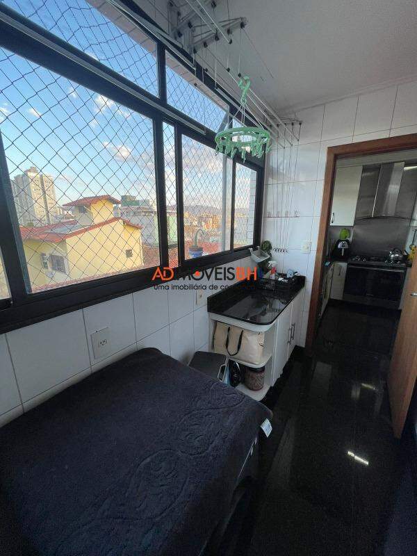 Apartamento à venda no Graça: 
