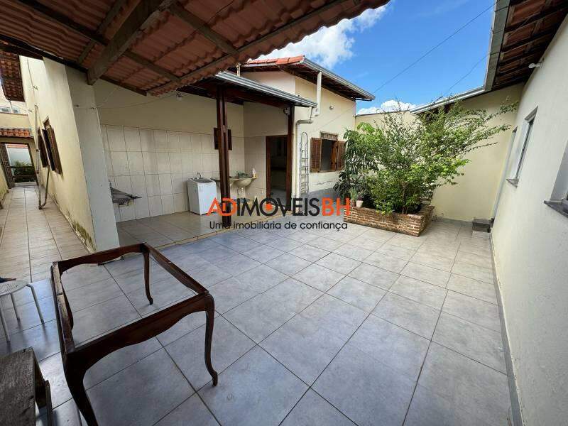 Casa à venda no Renascença: 