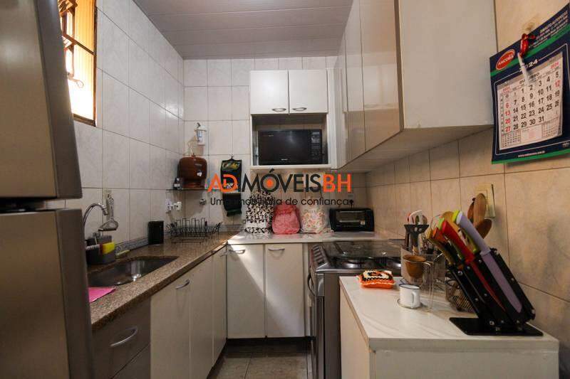 Casa à venda no Carlos Prates: 