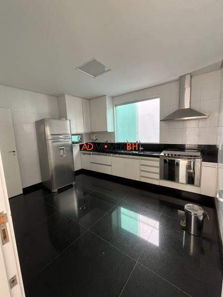 Casa Comercial à venda no Castelo: 