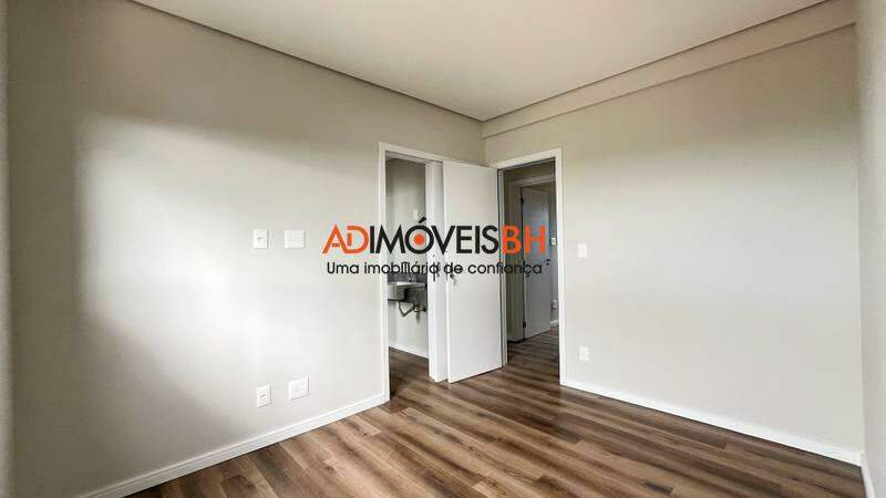 Apartamento à venda no Castelo: 