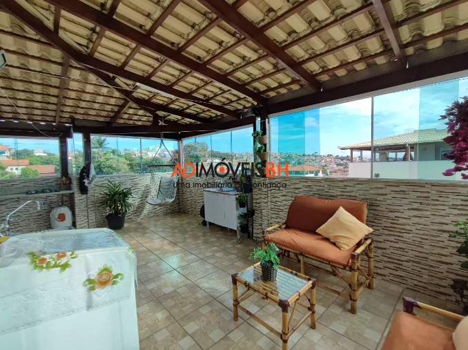 Comercial à venda no Mangueiras (Barreiro): 