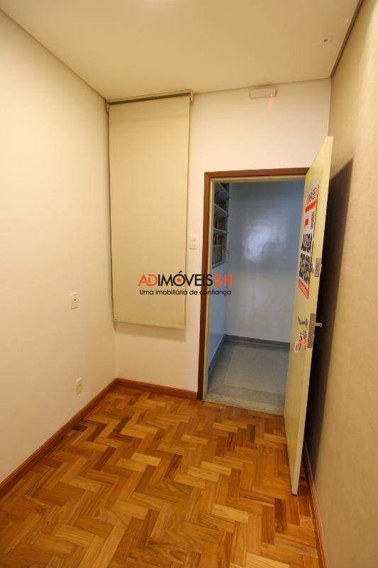Sala para aluguel no Centro: 