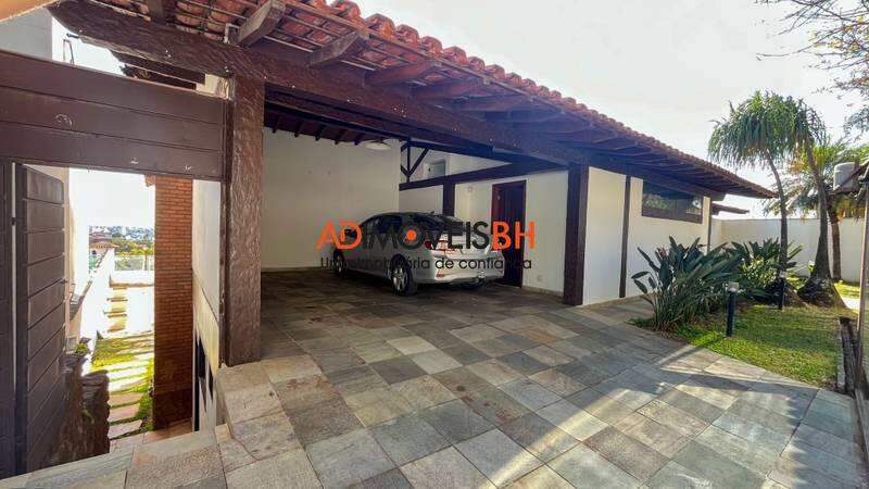 Casa à venda no Mangabeiras: 