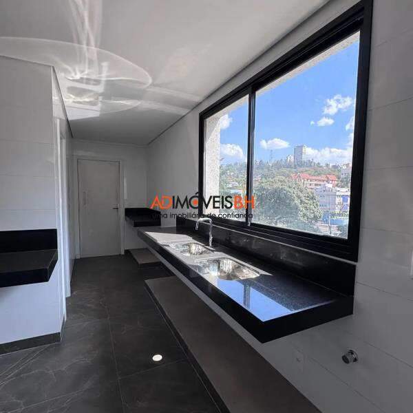Apartamento à venda no Lourdes: 