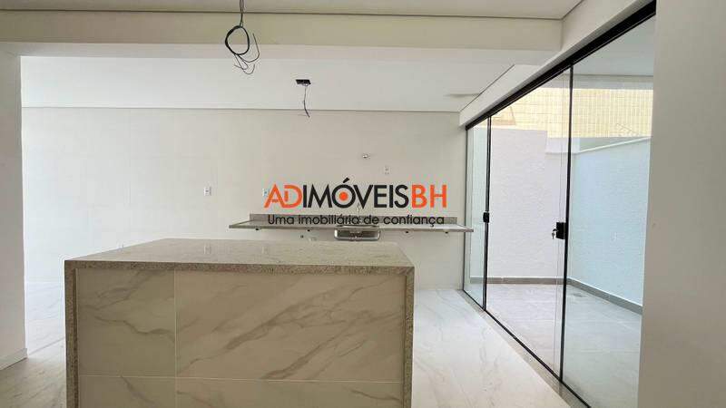 Apto Área Privativa à venda no Liberdade: 