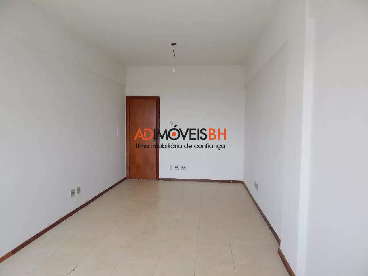 Sala à venda no Vale do Sereno: 