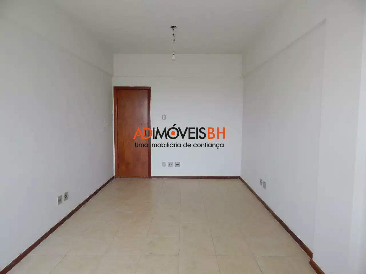 Sala à venda no Vale do Sereno: 