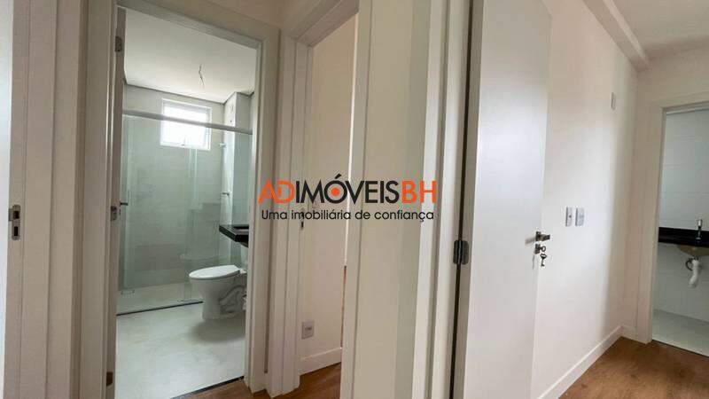 Apartamento à venda no Sagrada Família: 
