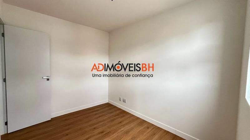 Apartamento à venda no Sagrada Família: 
