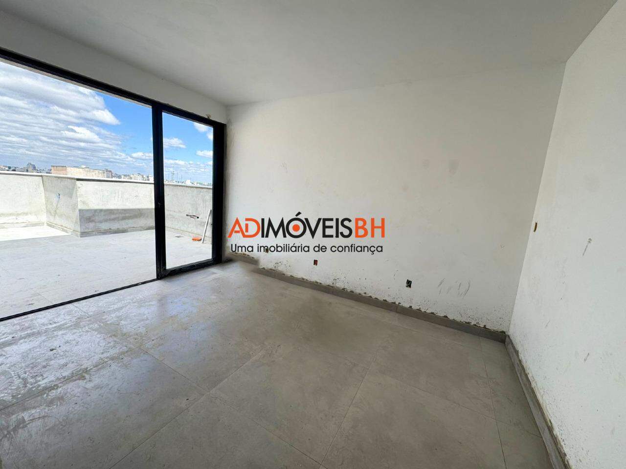 Apartamento à venda no Barroca: 