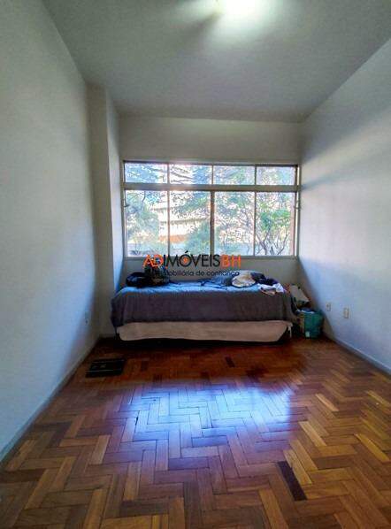 Apartamento à venda no Funcionários: 