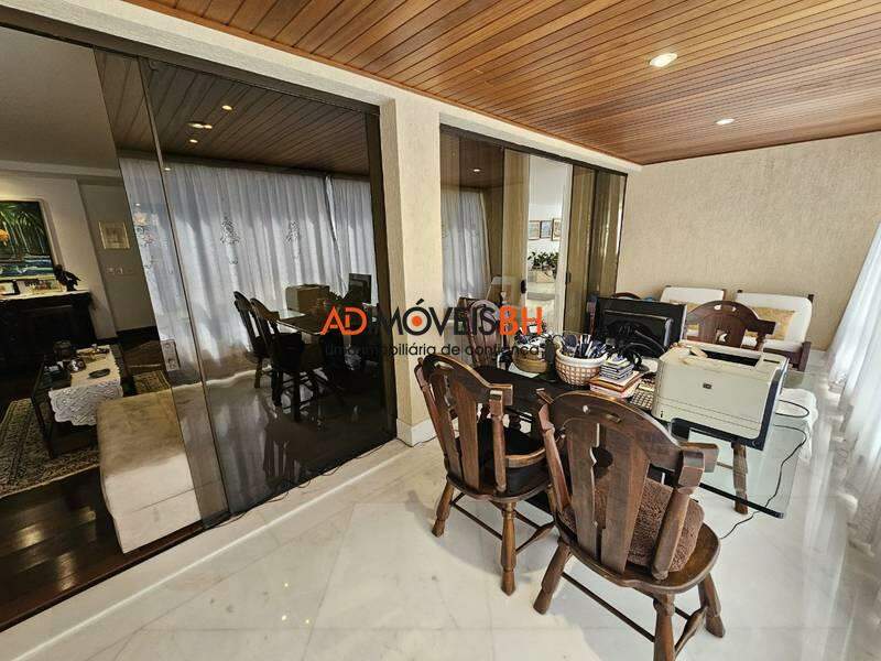 Apartamento à venda no Vila da Serra: 